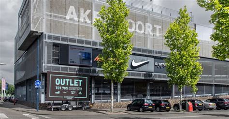 nike outlet amsterdam adres|Nike shop Amsterdam.